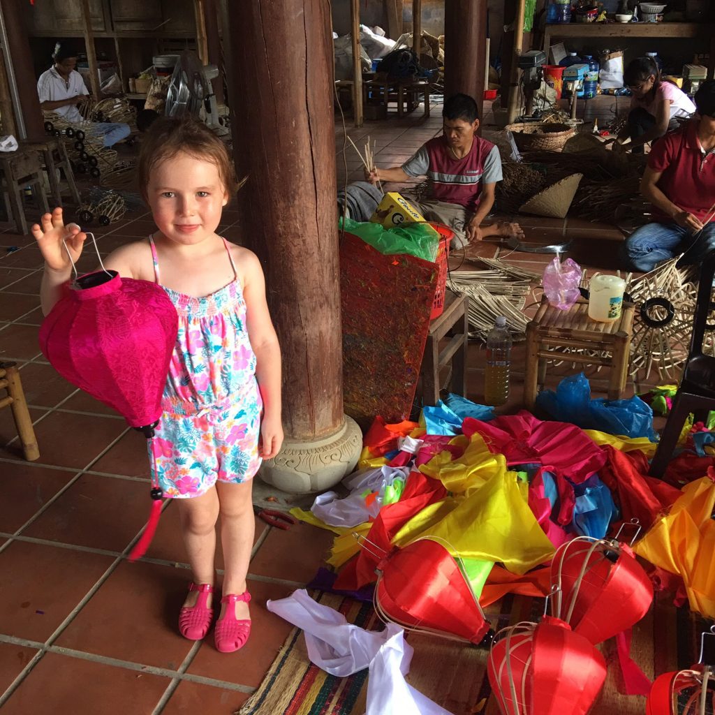 DL019 - HOI AN TRADITIONAL LANTERN MAKING CLASS