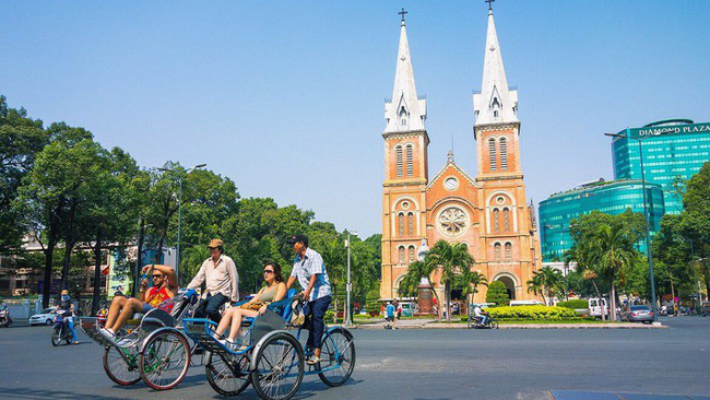 DL008 - HO CHI MINH CITY TOUR FULL DAY