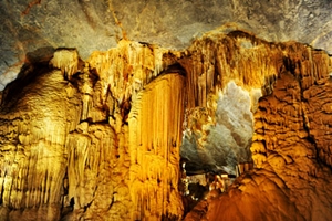 PARADISE CAVE 1 DAY - QUANG BINH PROVINCE