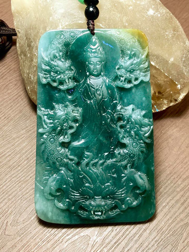 PHỈ THUÝ QUÁN ÂM CỬU LONG