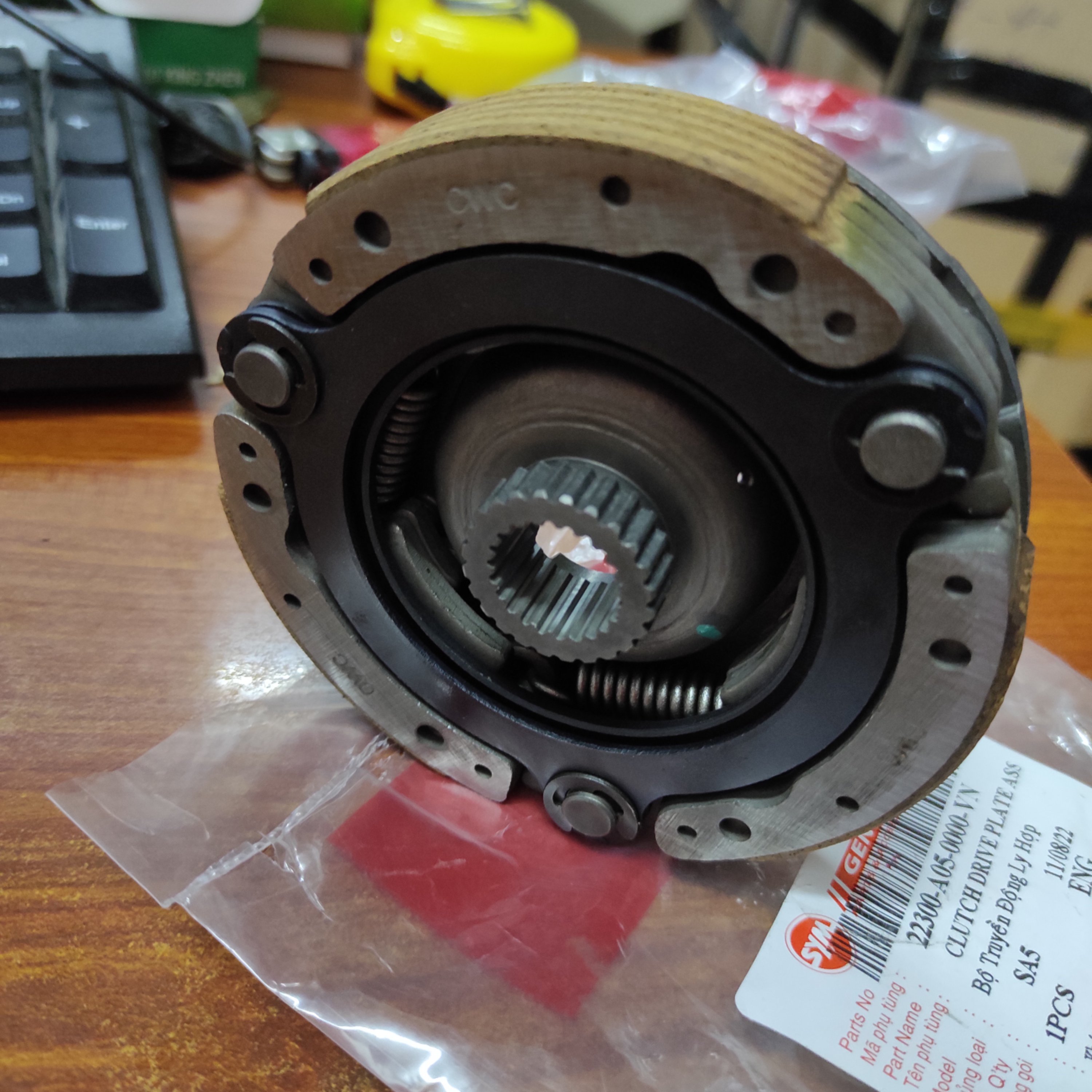 Búa côn liền đế SYM xe số