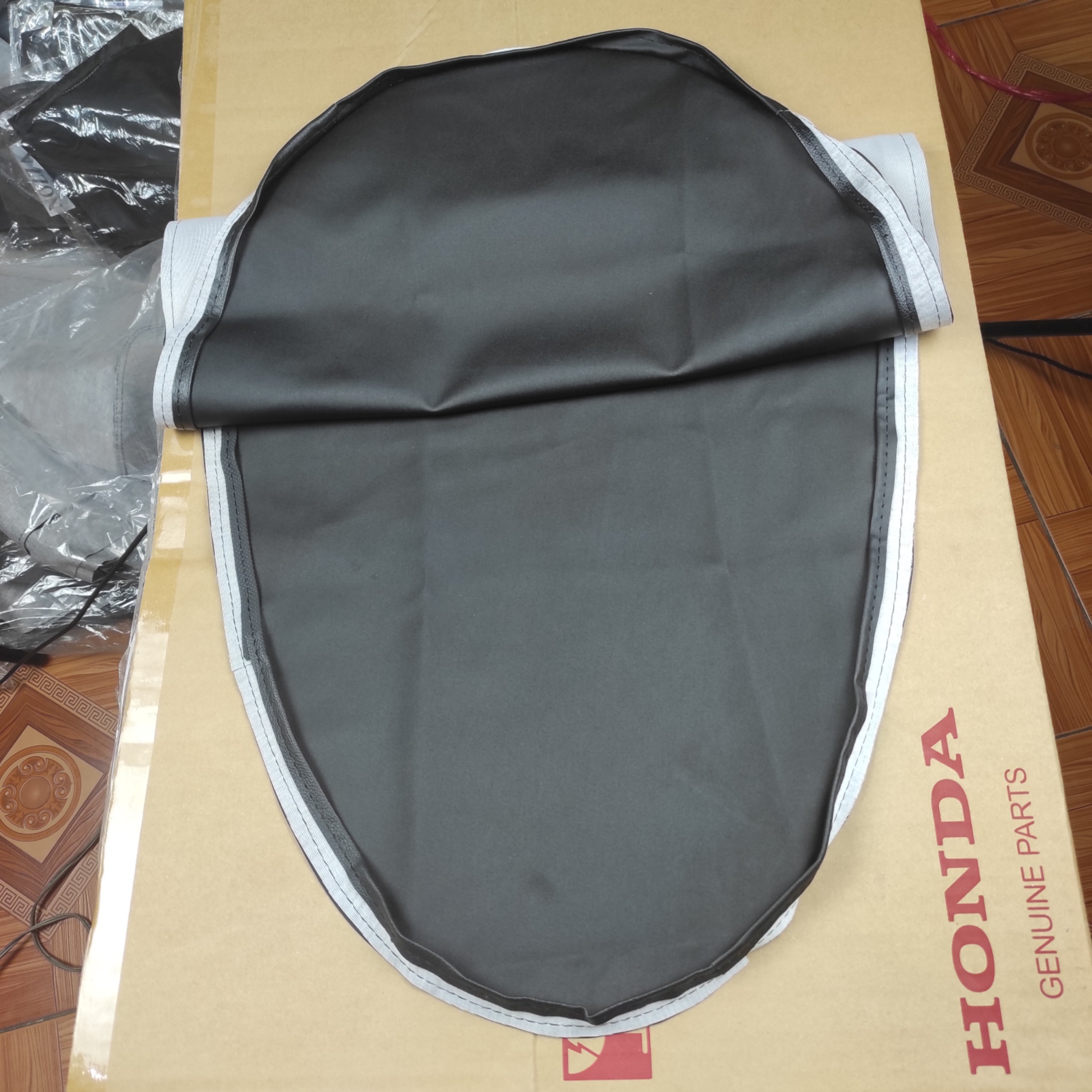 Vỏ yên Sonic thiết kết theo xe