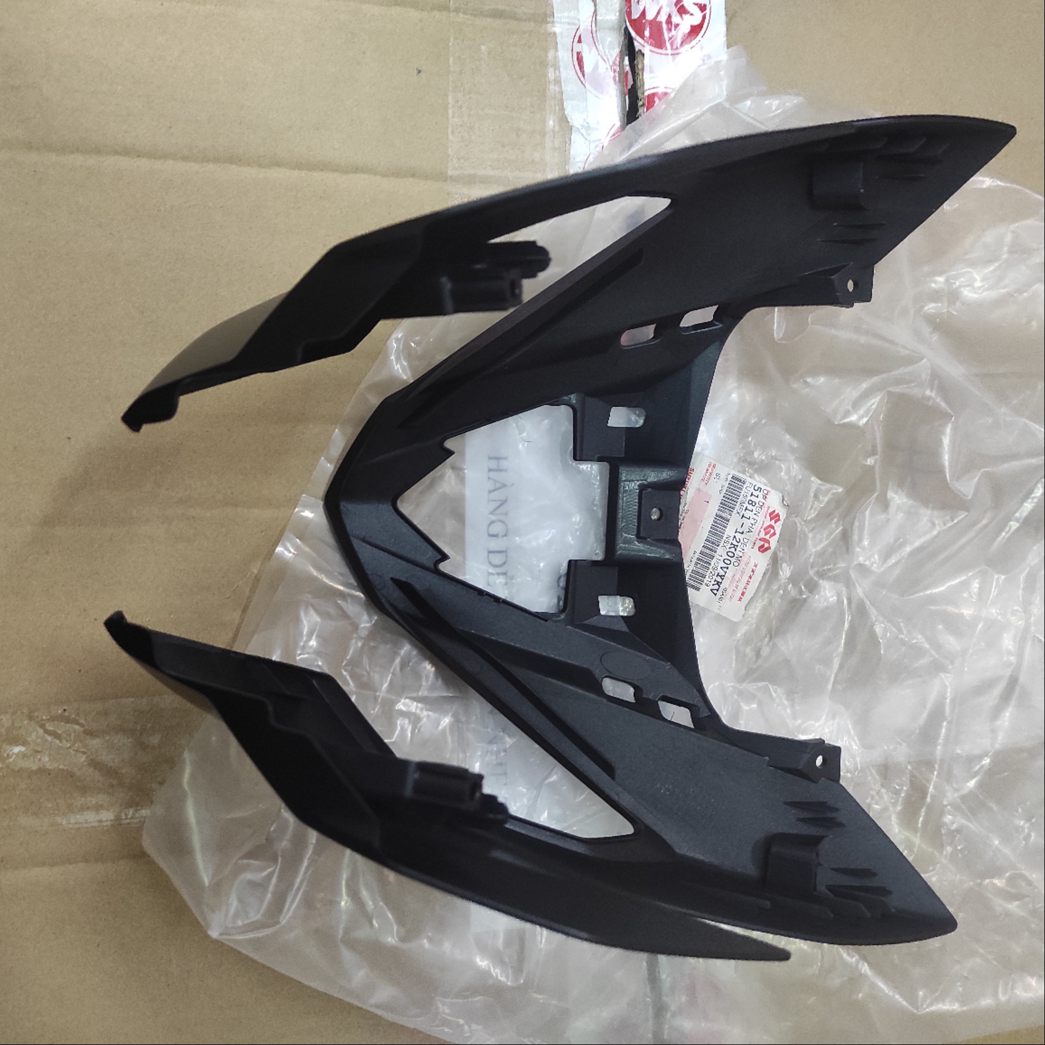 Ốp pha đèn đen mờ Rider Fi