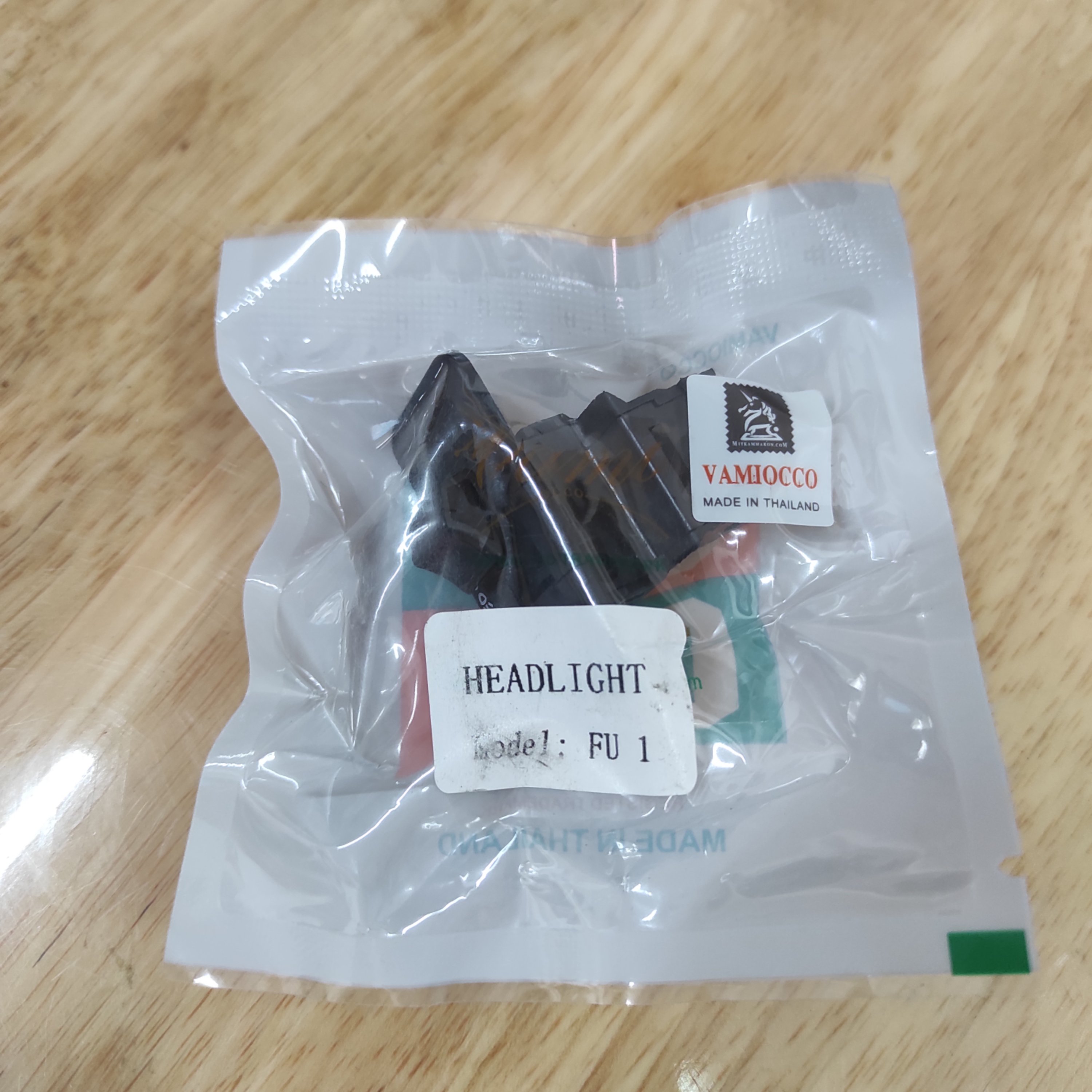 Công tắc đèn tổng Fu Thailan