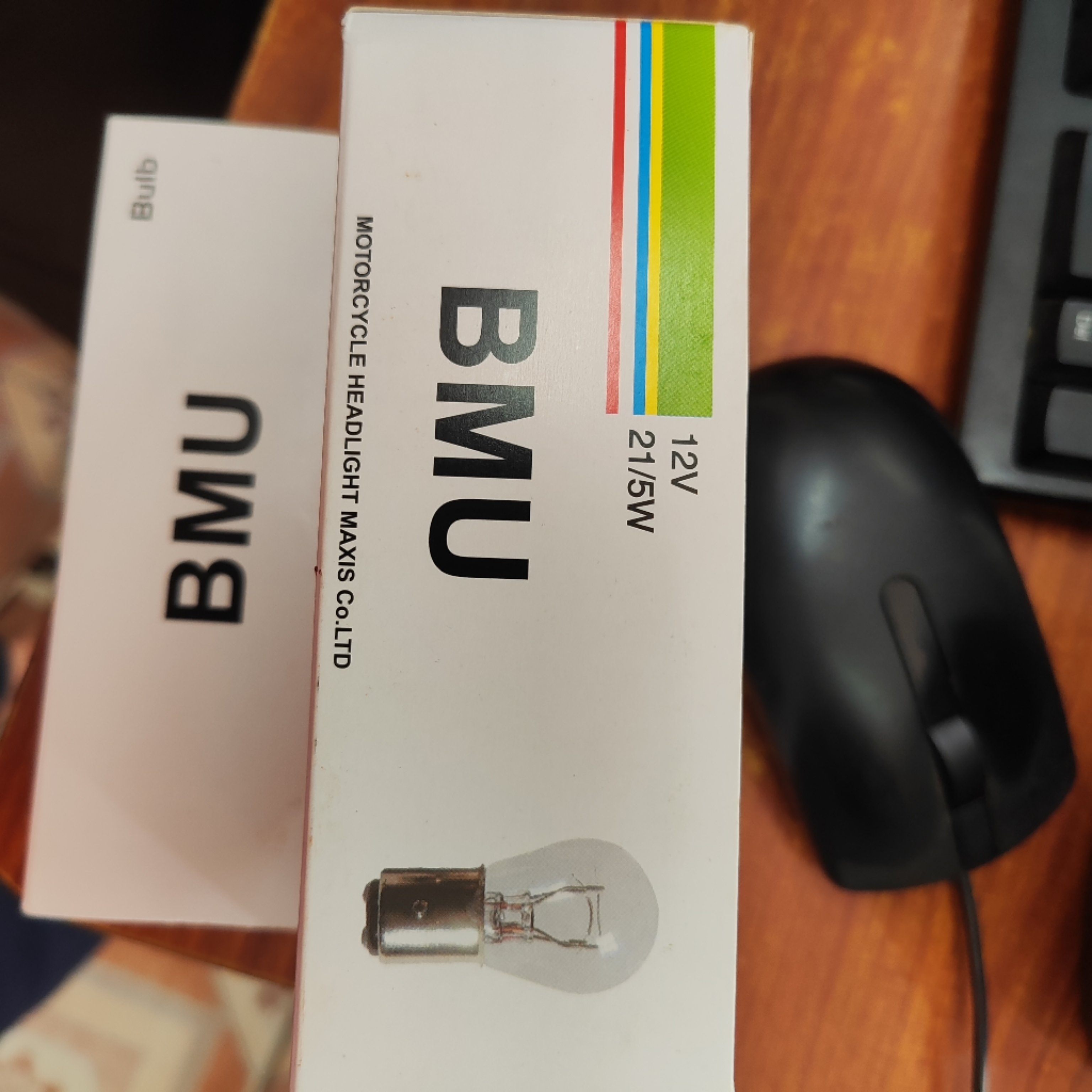 Hộp bóng hậu BMU ( Quy cách :10c/1 hộp)