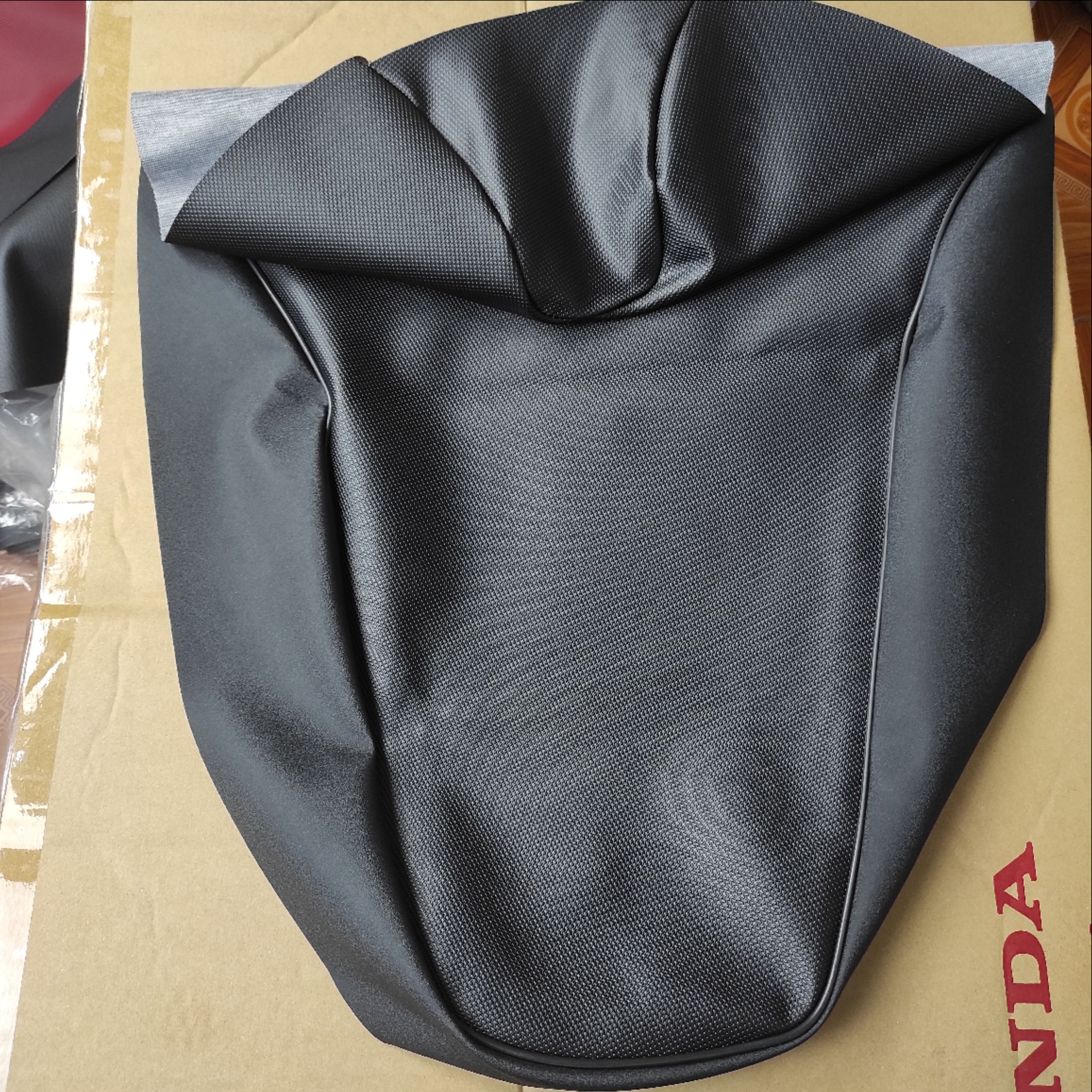 Vỏ yên Rsx 110 (đầu to)