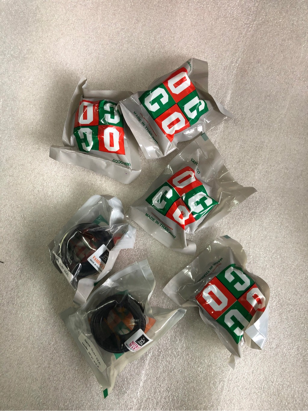 Phớt chắn bụi DR 26*37.3*5.6/14.5ThaiLan