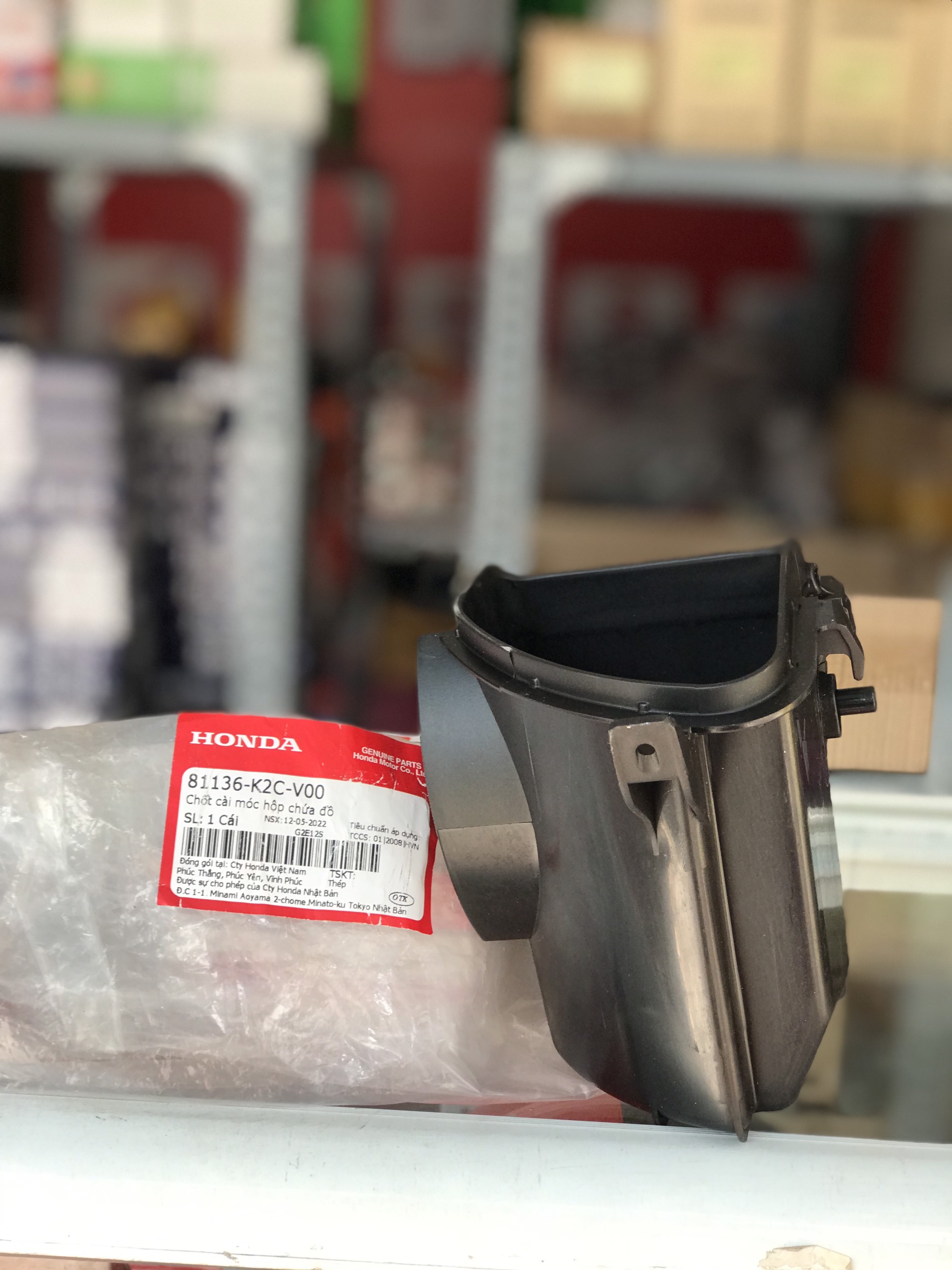 Chốt cài móc hộp chứa đồ