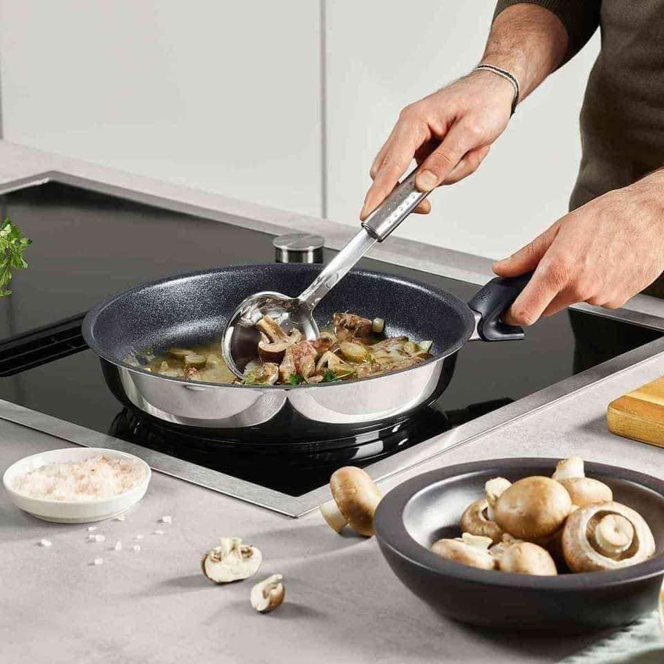 Chảo chống dính cao cấp Fissler Adamant Comfort [Xách tay Đức giá gốc]