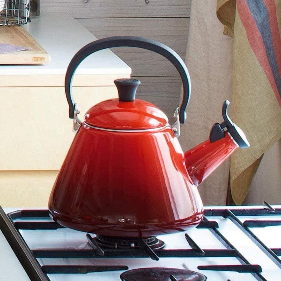 Ấm Đun Nước Le Creuset KONE 1,6 lit (Xách tay Đức giá gốc)