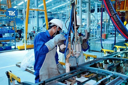 can-a-work-permit-be-extended-how-long-is-an-extended-work-permit-valid