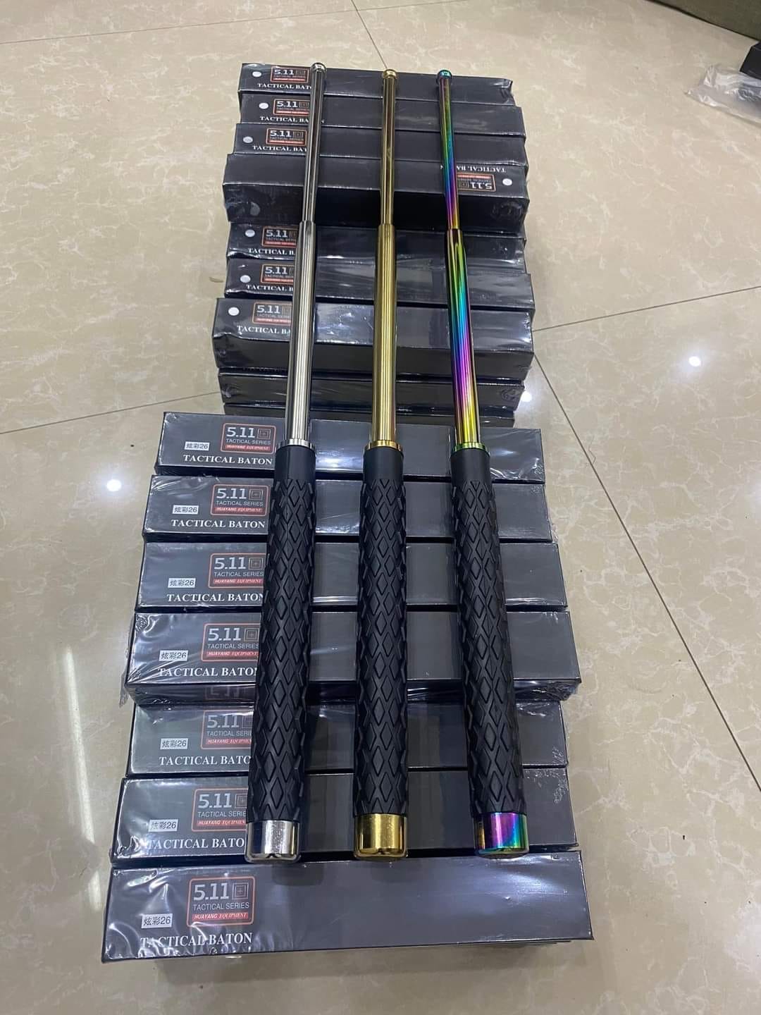 Gậy baton ba khúc