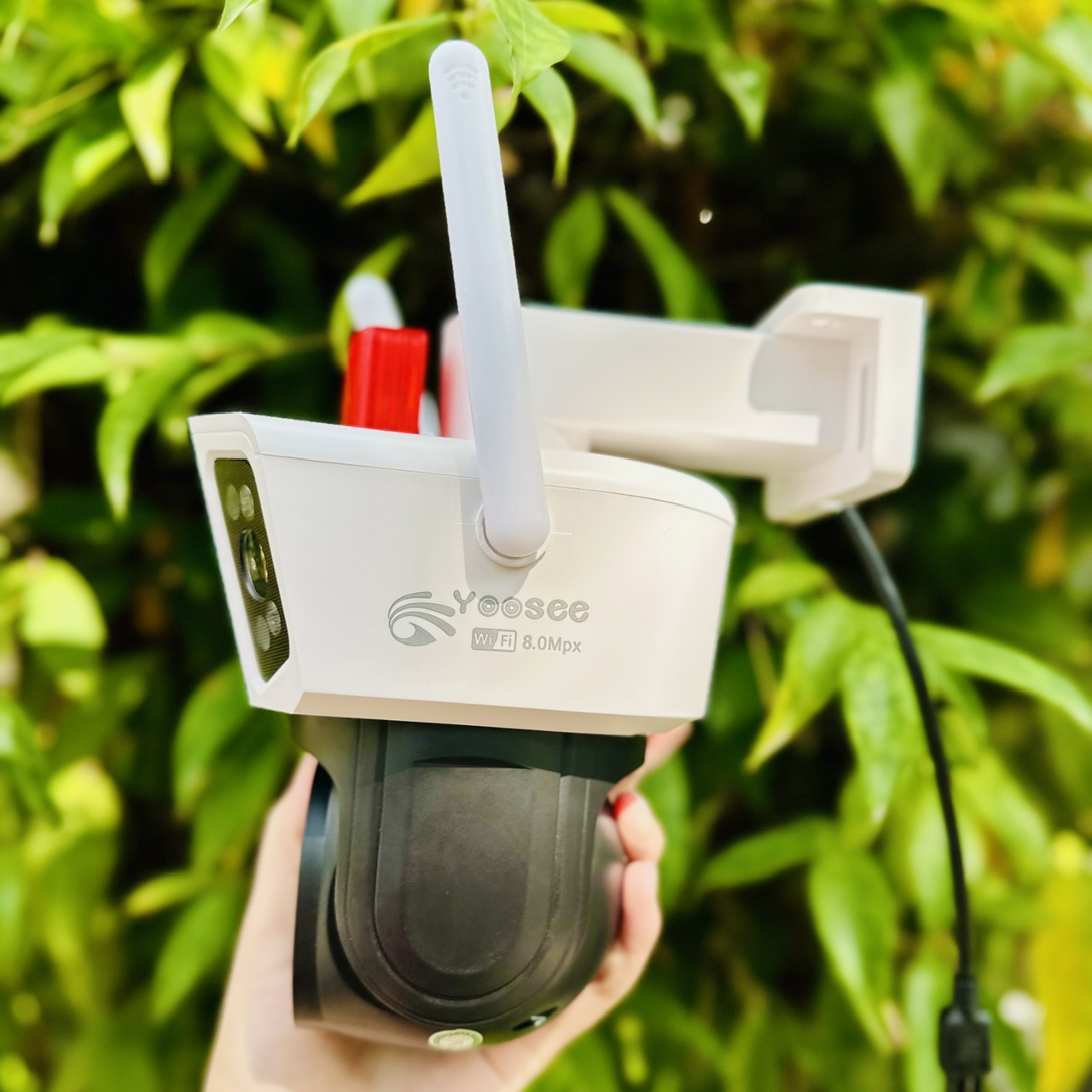 Camera YOOSEE 4 Mắt Xem 3 Khung Hình 8M Rõ Nét, Xoay 360 Độ- Đàm Thoại 2 Chiều- Báo Động Chống Trộm- Ban Đêm Có Màu- Wifi Không Dây Trong Nhà