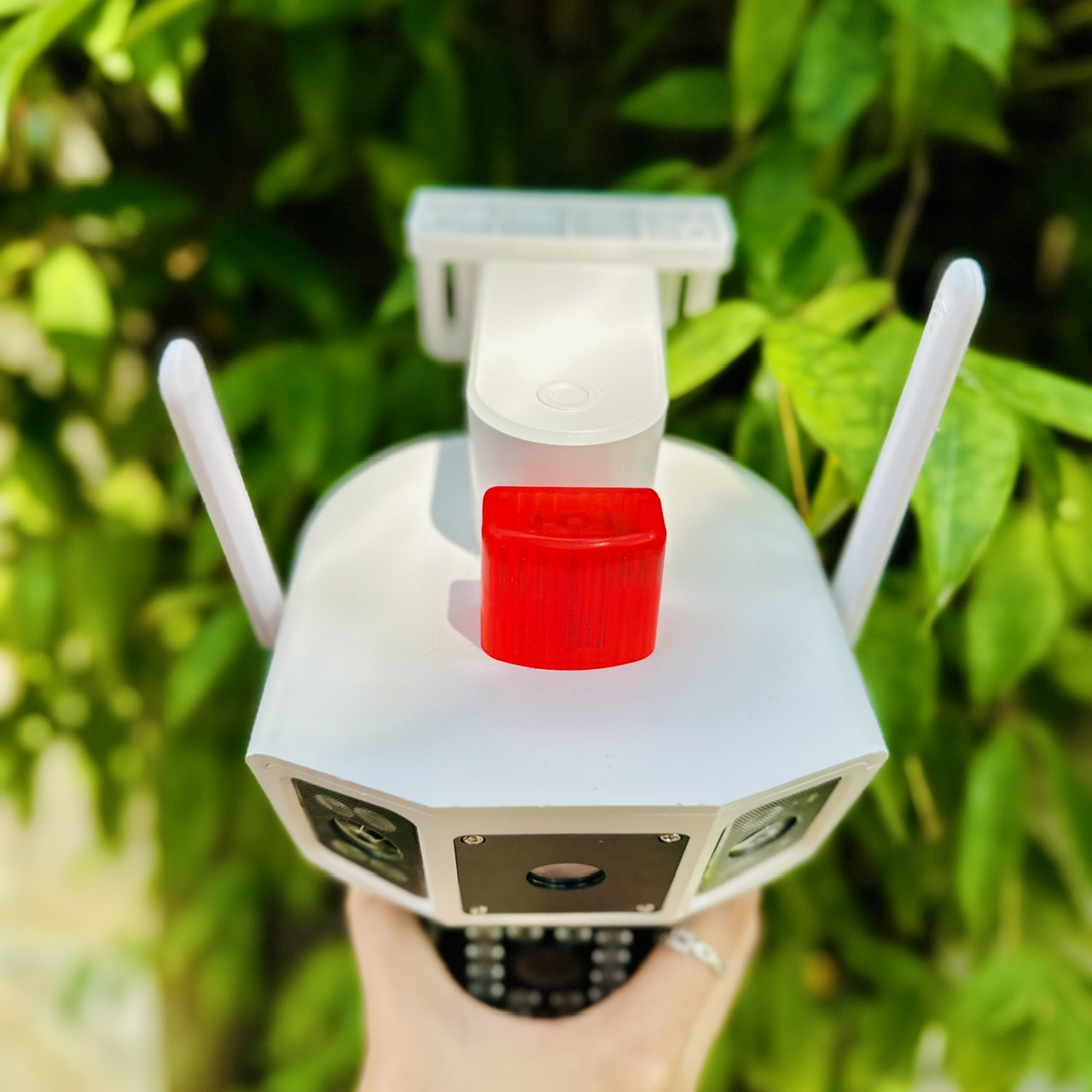 Camera YOOSEE 4 Mắt Xem 3 Khung Hình 8M Rõ Nét, Xoay 360 Độ- Đàm Thoại 2 Chiều- Báo Động Chống Trộm- Ban Đêm Có Màu- Wifi Không Dây Trong Nhà