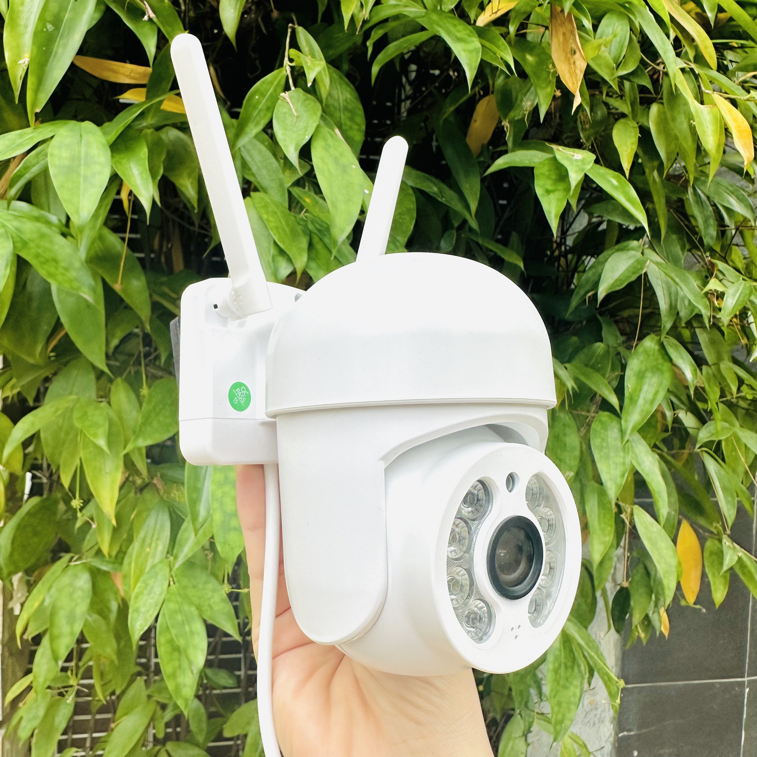 Camera YOOSEE PTZ 5M Mini (Nhỏ nhất)  Xoay 360 Độ- Đàm Thoại 2 Chiều- Báo Động Chống Trộm- Ban Đêm Có Màu- Wifi Không Dây Ngoài Trời