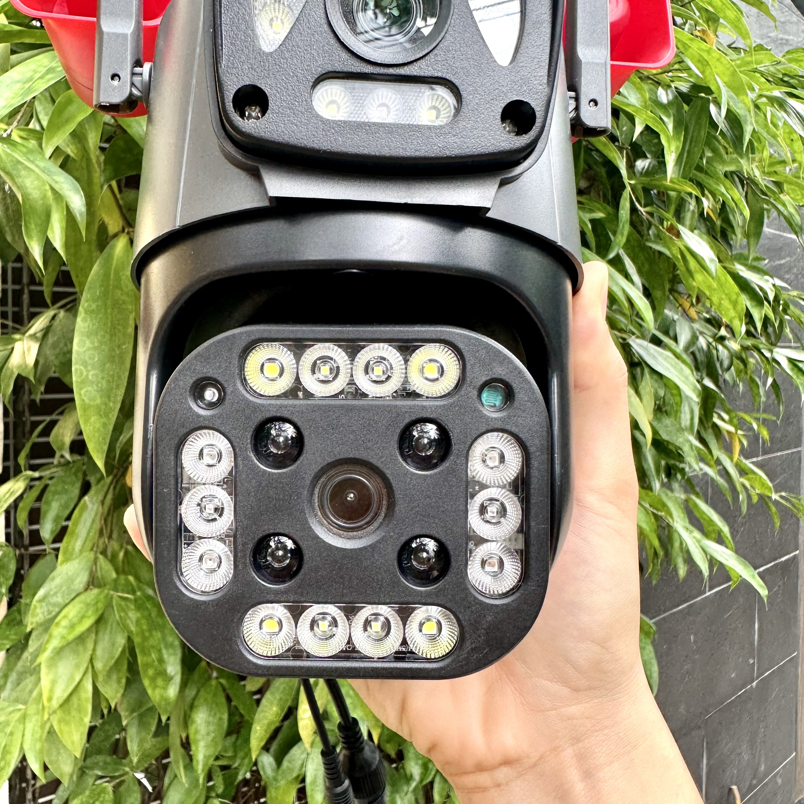 Camera YOOSEE PTZ 2 Mắt (LOA SIÊU TO) 8.0M 4K Xoay 360 Độ- Xem 2 Vị Trí Khác Nhau Trên 1 Camera- Đàm Thoại 2 Chiều- Báo Động Chống Trộm- Ban Đêm Có Màu- Wifi Không Dây Ngoài Trời