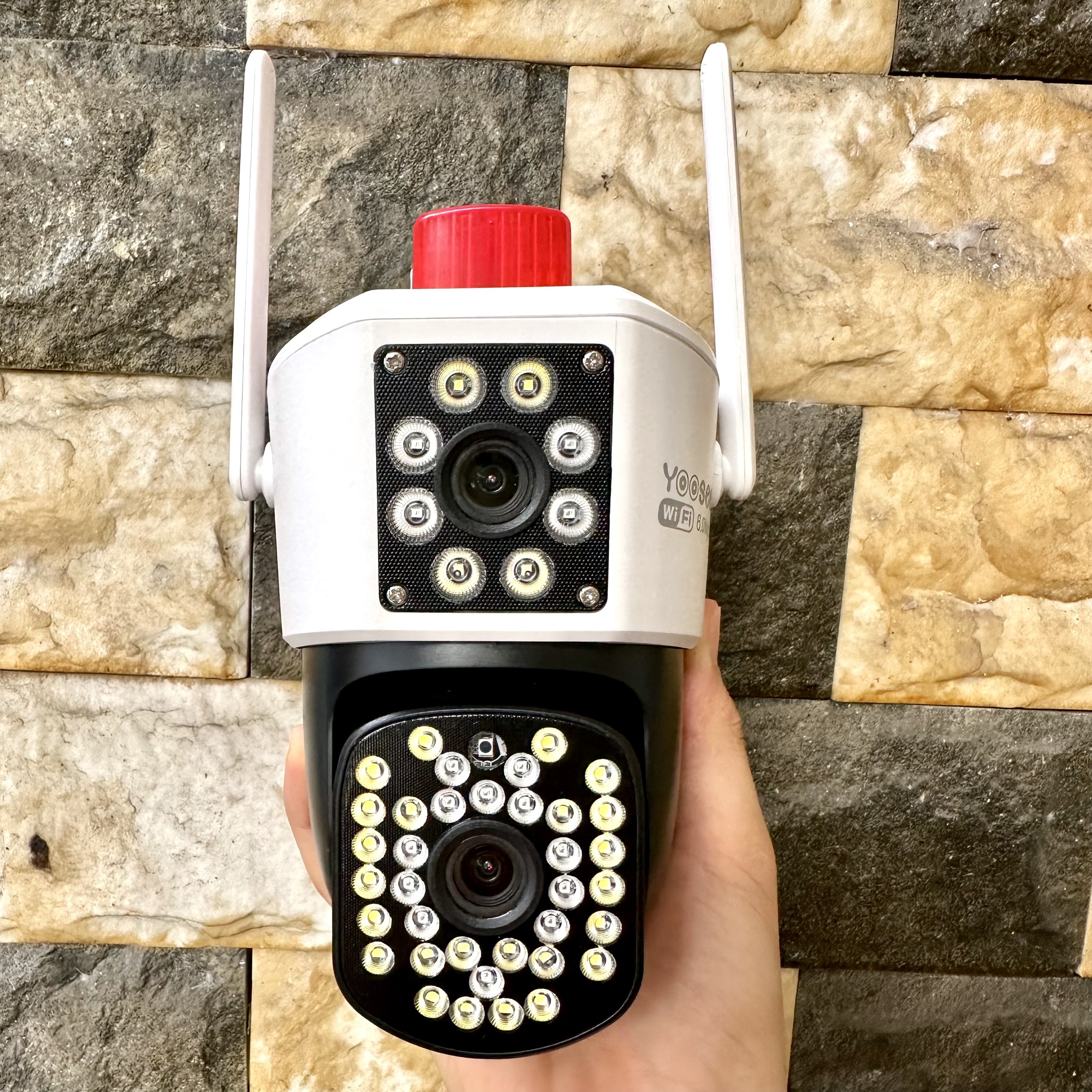 Camera YOOSEE PTZ 2 Mắt 8.0Mp 44 Đèn Led Siêu Sáng Xoay 360 Độ- Xem 2 Vị Trí Khác Nhau Trên 1 Camera- Đàm Thoại 2 Chiều- Báo Động Chống Trộm- Ban Đêm Có Màu- Wifi Không Dây Ngoài Trời