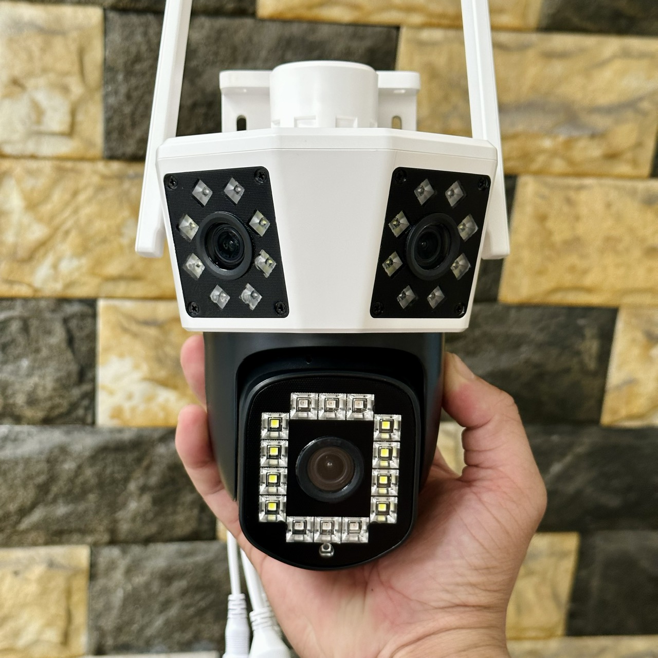 Camera Hopeway 3 Mắt Xem 3 Hướng 6M Hình Siêu Nét- Đàm Thoại 2 Chiều- Báo Động Chống Trộm- Wifi Không Dây