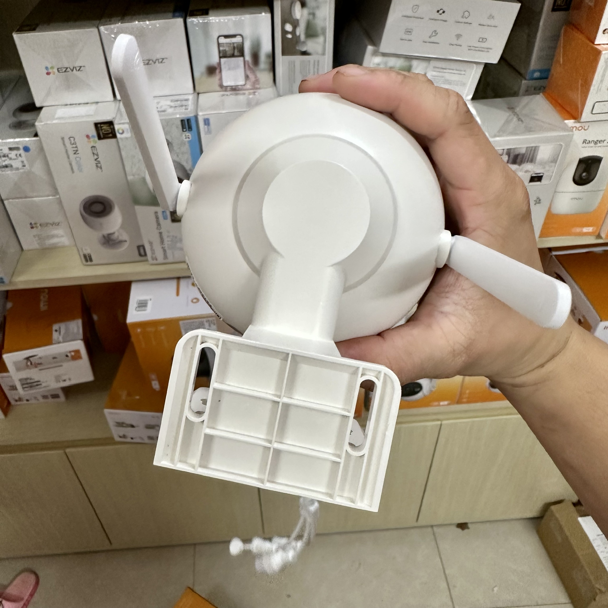 Camera YOOSEE PTZ 2K 3M 1296p Xoay 360 Độ- Đàm Thoại 2 Chiều- Báo Động Chống Trộm- Ban Đêm Có Màu- Wifi Không Dây Ngoài Trời
