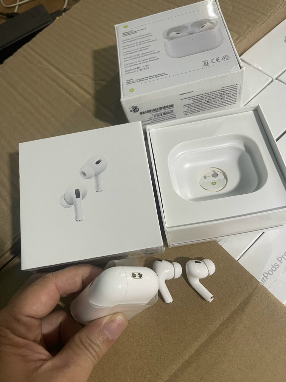 [SE180][Pro2] Tai Nghe Bluetooth Airport  Pro2 xsmax nghe rất hay bảo hành 6 tháng không trầy xước