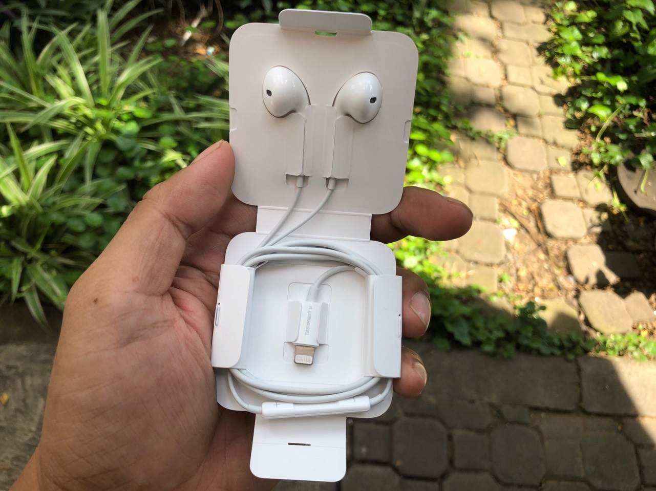 [SE285]Tai Nghe Iphone 7 bóc máy zin chính hãng