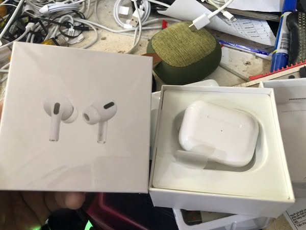 [SE55]Tai Nghe Airport Pro Cơ bản có cửa sỏ pup up cho iphone