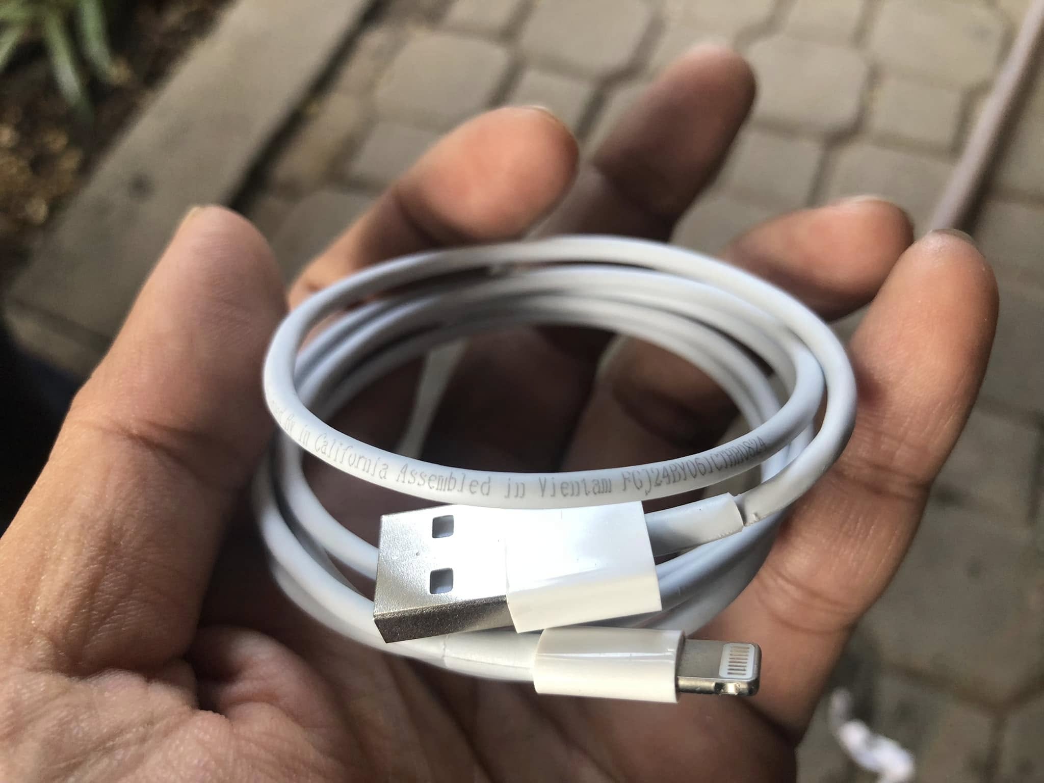 [SE8] Cáp sạc iphone đang lưới kẽm