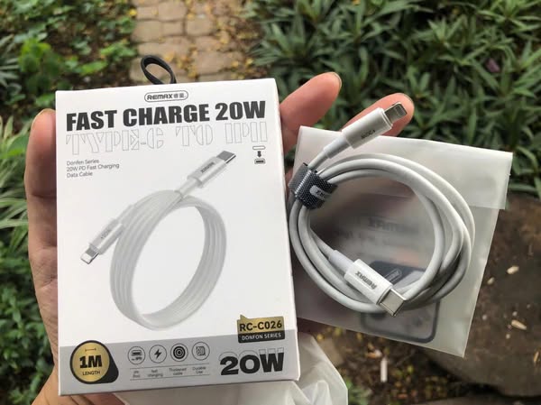 [SE26] Cáp sạc Type C to Lighning 20W remax RC-C026