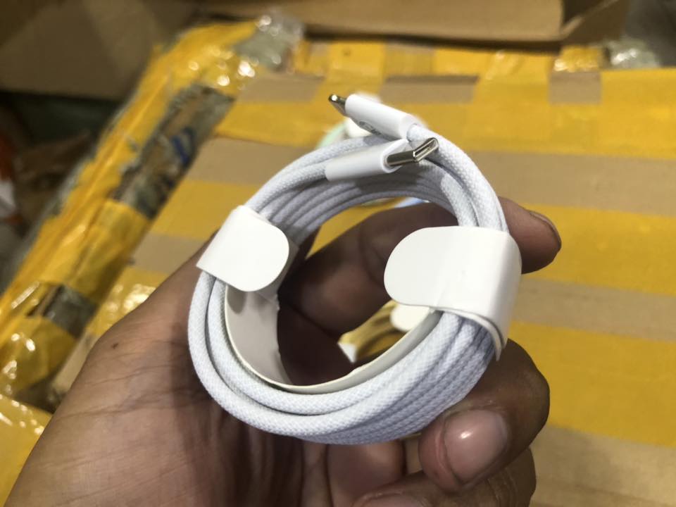 [SE22] Cáp Dù 2m Type C to Lighning chuẩn 20w