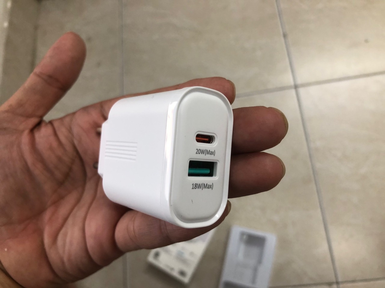 [SE45]Cóc sạc nhanh Kim Cương C25 QC 3.0 18W + PD 20W chân tròn