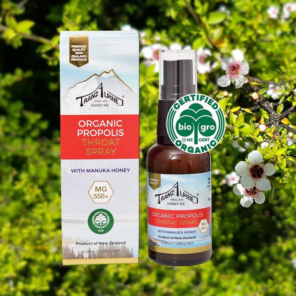 Xịt họng keo ong Organic Propolis Throat Spray with Manuka Honey MG550+