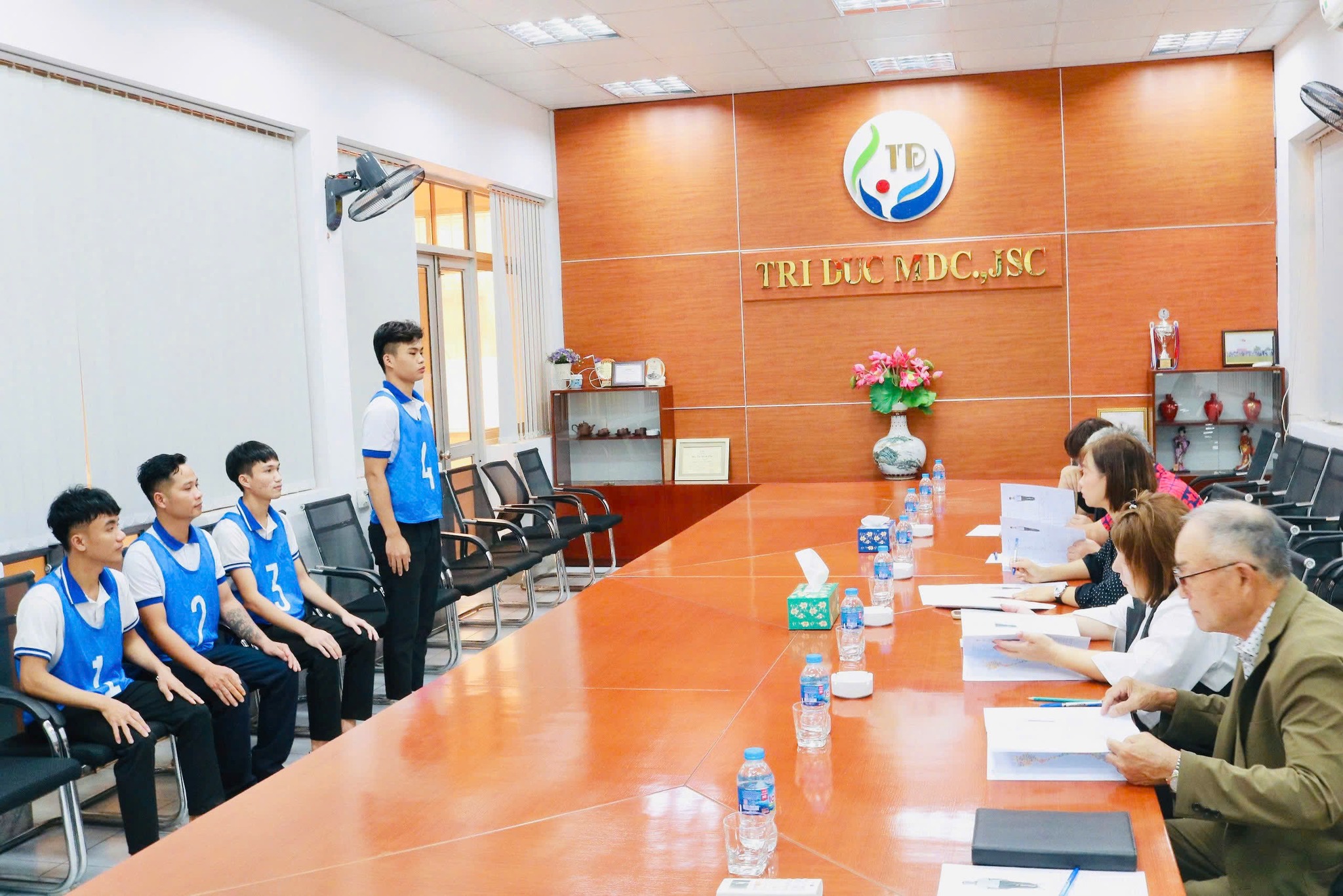 NB - TUYỂN DỤNG 16/10/2024