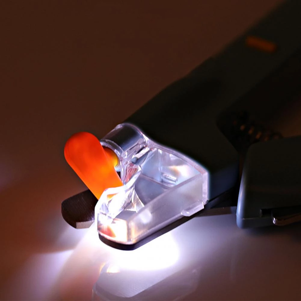 Chăm Sóc Móng - Kềm Cắt Móng Có Đèn LED Cho Chó Mèo, Có Thể Sạc