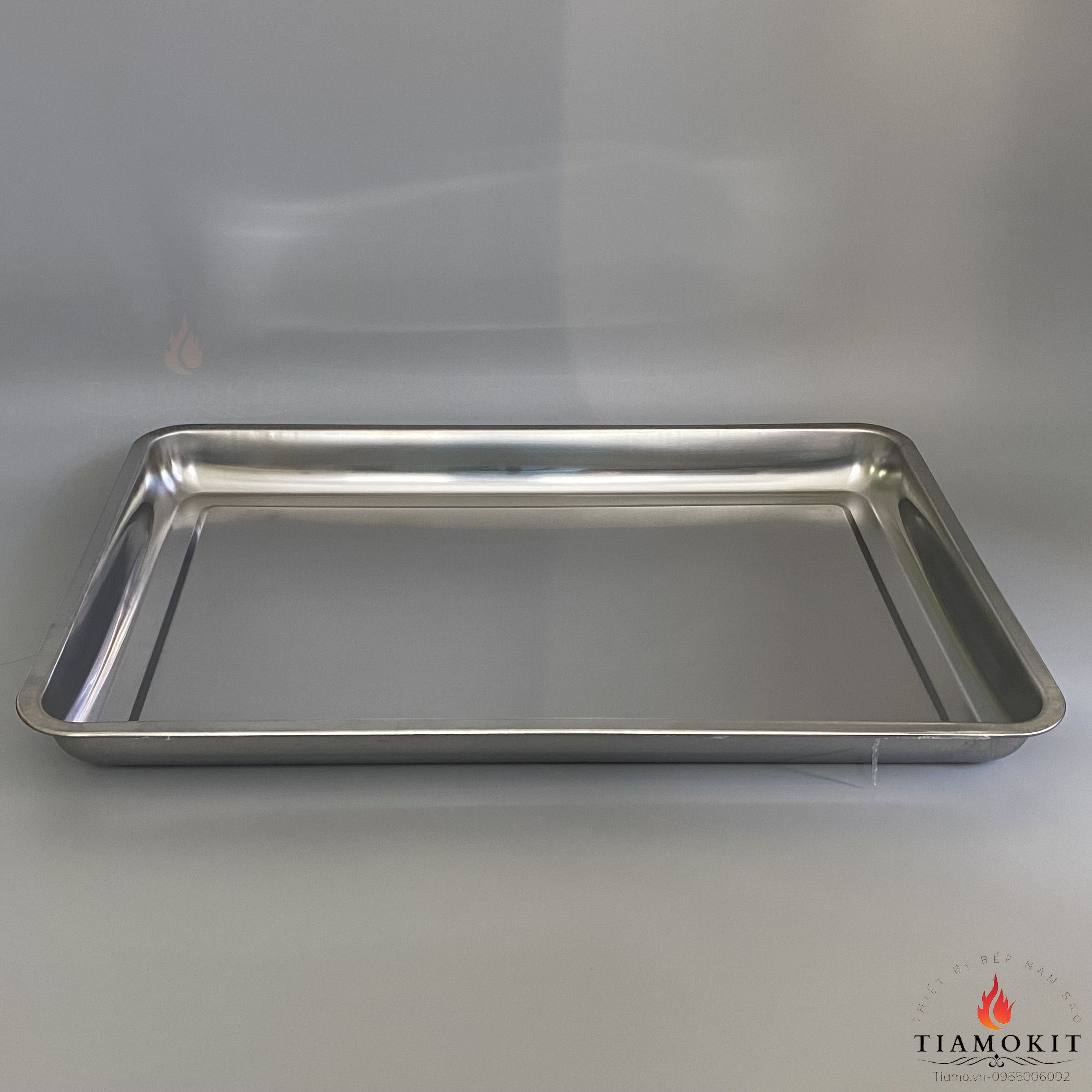 Khay để đồ inox 40*60 sâu 5 cm chắc chắn, tiện dụng.