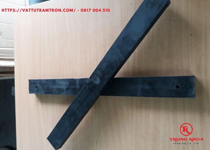 Dải cao su cửa xả trạm trộn