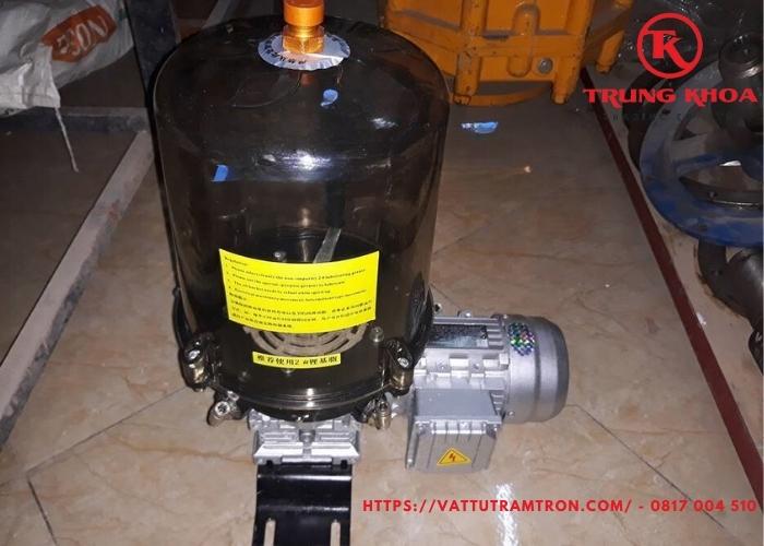 Bơm mỡ tự động trạm trộn 380V 2