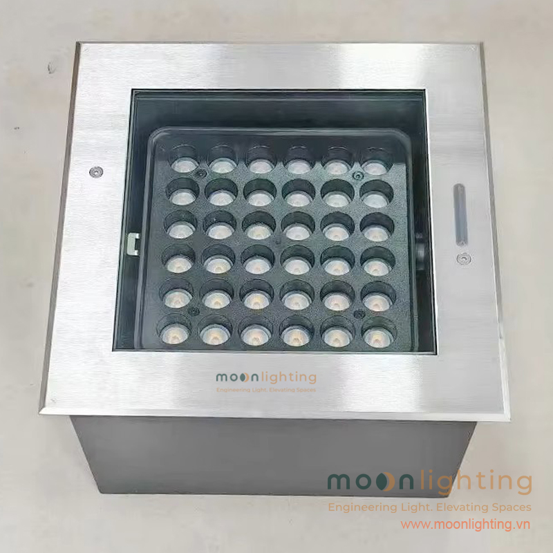 Hình ảnh thực tế đèn âm đất chỉnh góc chiếu mặt vuông MG-304F-230 công suất 36W