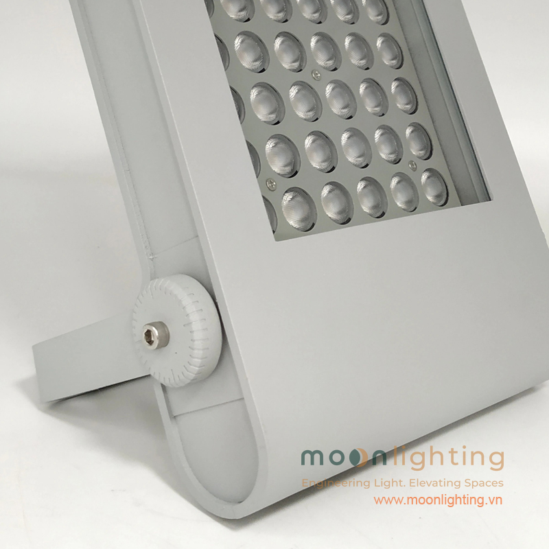Cận cảnh lớp sơn tĩnh điện màu xám ghi chống UV cao cấp trên thân nhôm đúc nguyên khối của đèn LED chiếu rọi mặt tiền MG-611 Series Moon Lighting