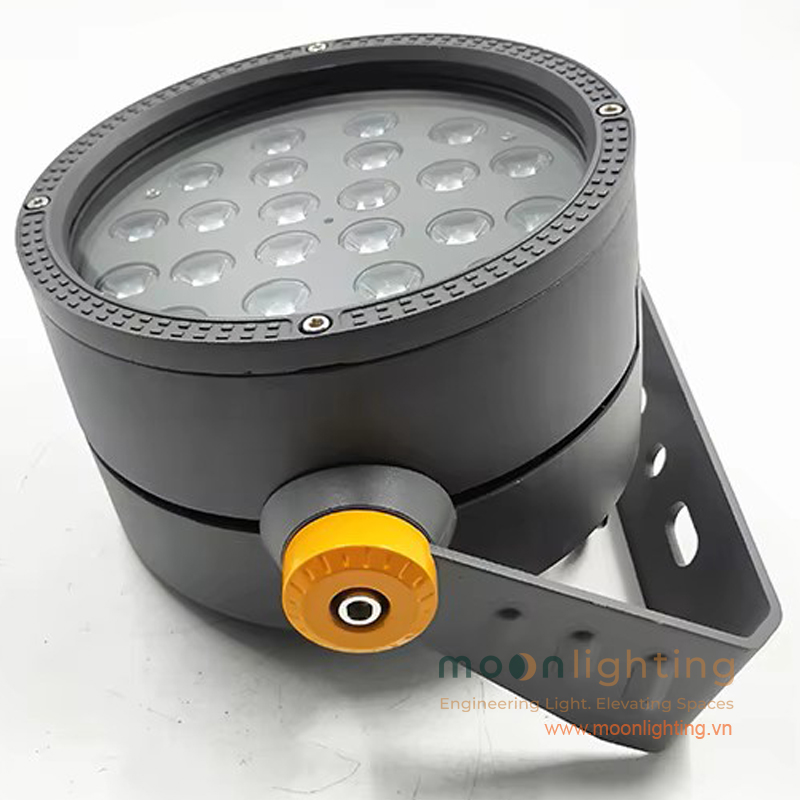 Bệ chân đế và ốc khóa điều chỉnh góc chiếu đèn LED MG-605 Series Cận cảnh bệ chân đế nhôm chắc chắn với núm xoay màu vàng và ốc khóa lục giác điều chỉnh góc chiếu linh hoạt cho đèn LED chiếu điểm cảnh quan MG-605 Series Moon Lighting