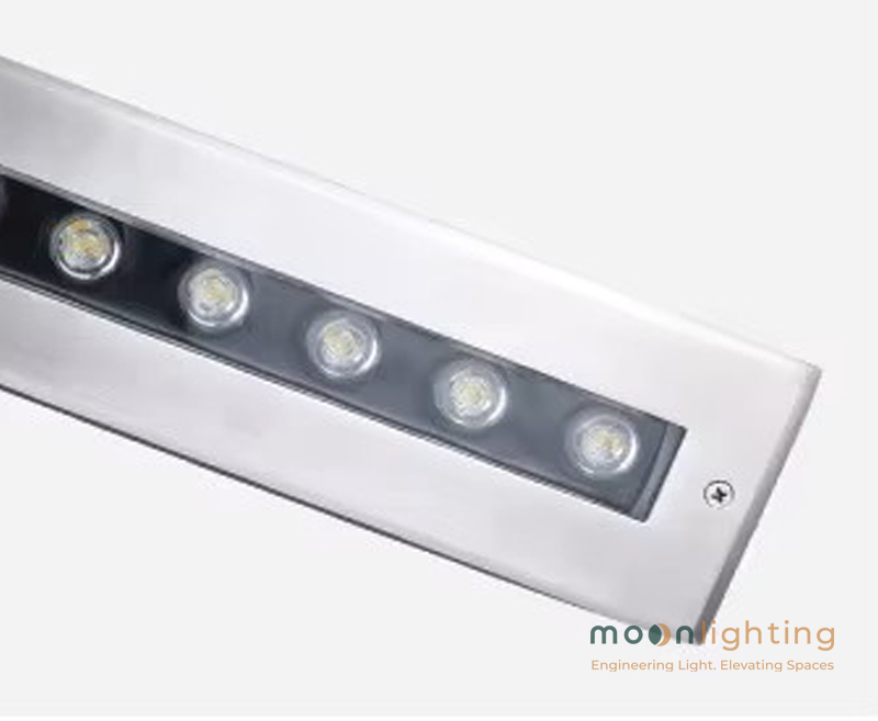 Bề mặt Inox cao cấp và dải mắt chip LED Osram Cree trên đèn thanh âm nước MG-204