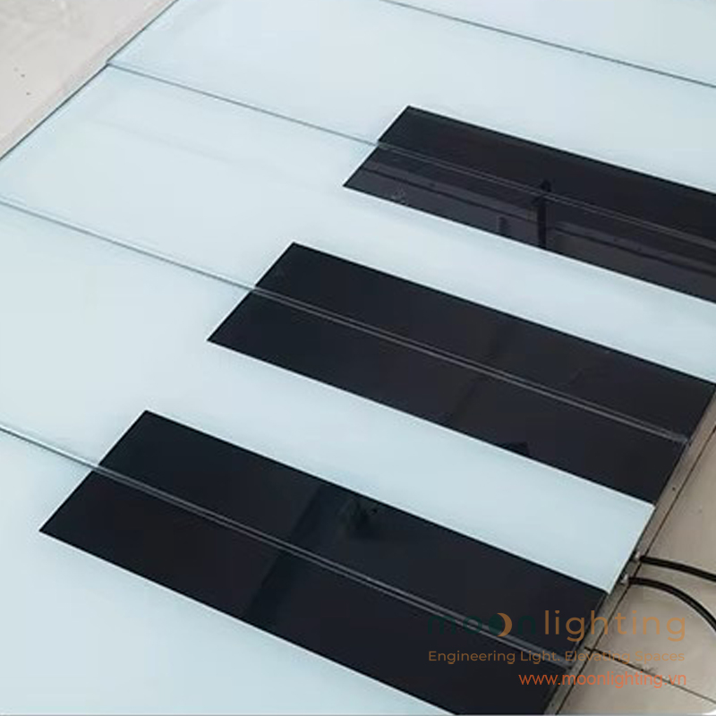 Mặt kính cường lực mờ dày 12mm chịu tải IK09 đèn gạch Piano âm đất MG-308PI Series