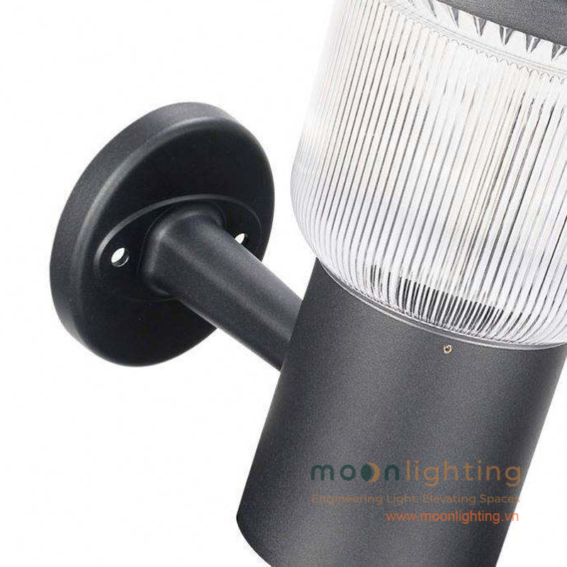 Cận cảnh mặt bích chân đế nhôm đúc chắc chắn có sẵn lỗ cấy vít cố định lên tường gạch hoặc bê tông của đèn gắn tường ngoài trời MG-SL1508 Moon Lighting