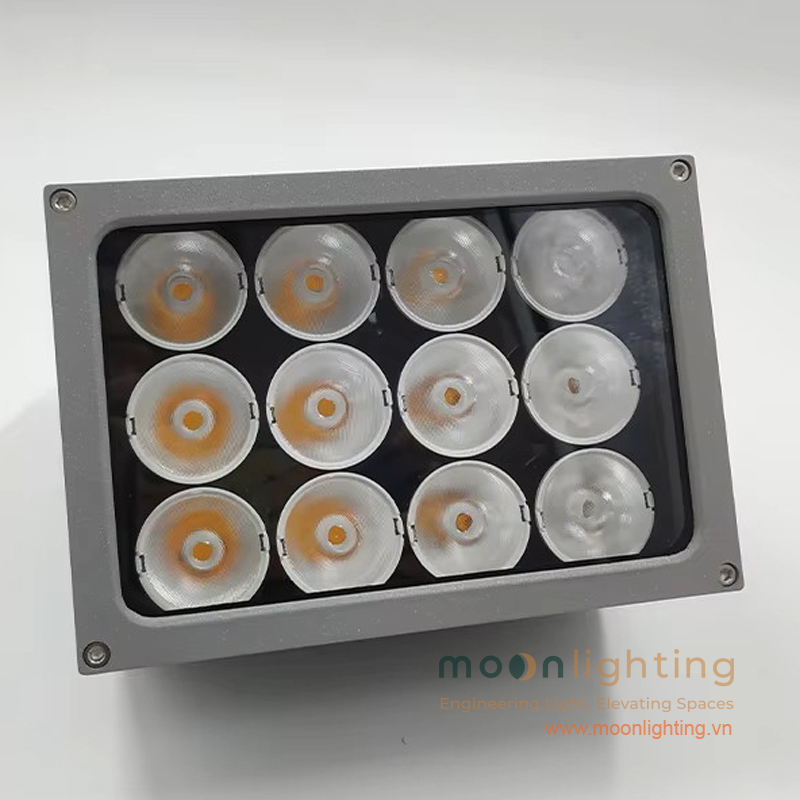 Kính cường lực và thấu kính quang học chóa LED MG-610 Series Cận cảnh mặt kính cường lực viền vít Inox 304 bảo vệ ma trận thấu kính hội tụ quang học đỉnh cao trên đèn LED Project Light MG-610 Series Moon Lighting