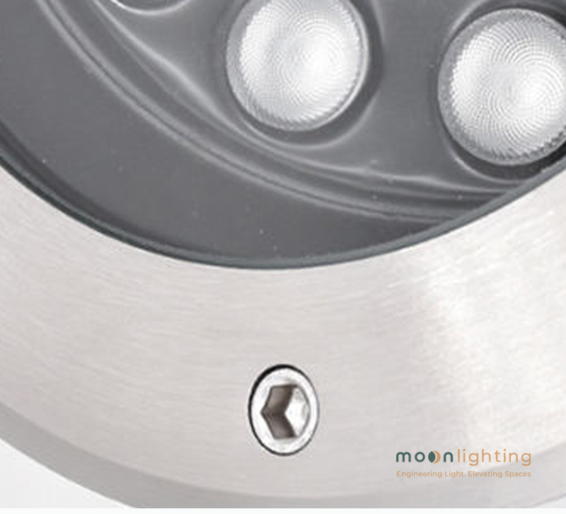 Cận cảnh bề mặt Inox 316 chống gỉ đèn âm đất điều chỉnh góc chiếu MG-304 Series