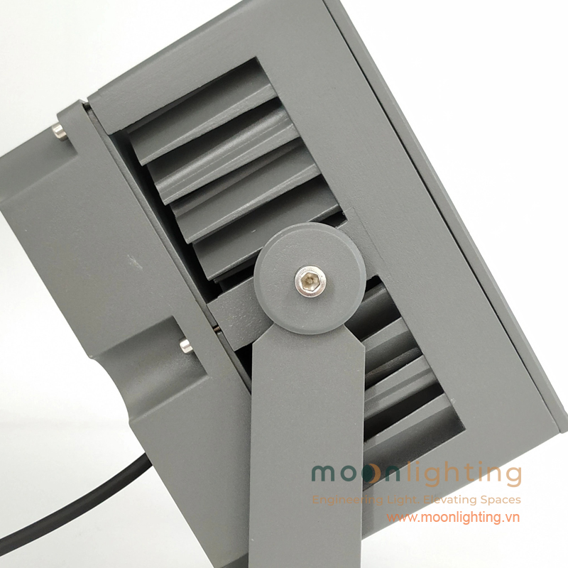 Bu-lông inox lục giác điều chỉnh góc xoay chân đế đèn LED MG-608 Series Cận cảnh bu-lông inox lục giác chịu lực và khớp định vị góc xoay linh hoạt của chân đế giá đỡ đèn LED Project Light MG-608 Series Moon Lighting