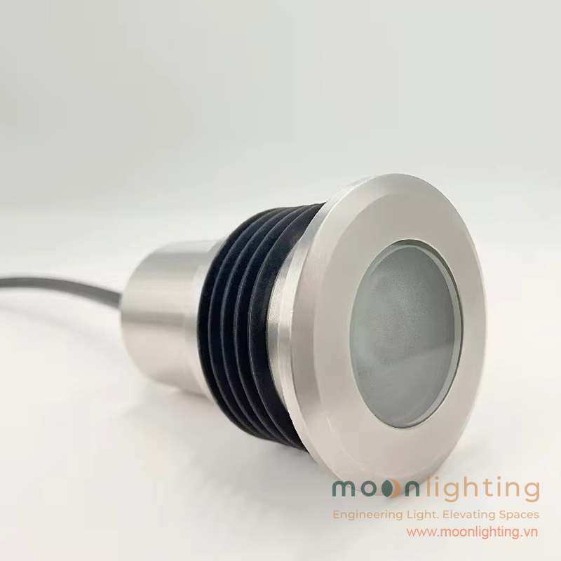 Thân đèn âm đất mini MG-104 trang bị gờ cao su Nitrile bám chặt lỗ khoan D48mm