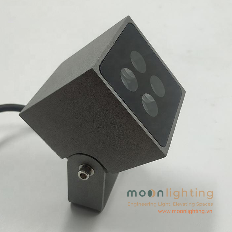 Thân nhôm đúc sơn tĩnh điện cao cấp chuẩn IP66 đèn LED MG-609-65 4W Ảnh chụp thực tế góc nhìn nghiêng thân nhôm đúc sơn tĩnh điện màu ghi xám cao cấp chuẩn chống nước IP66 của mẫu đèn LED MG-609-65 công suất 4W Moon Lighting