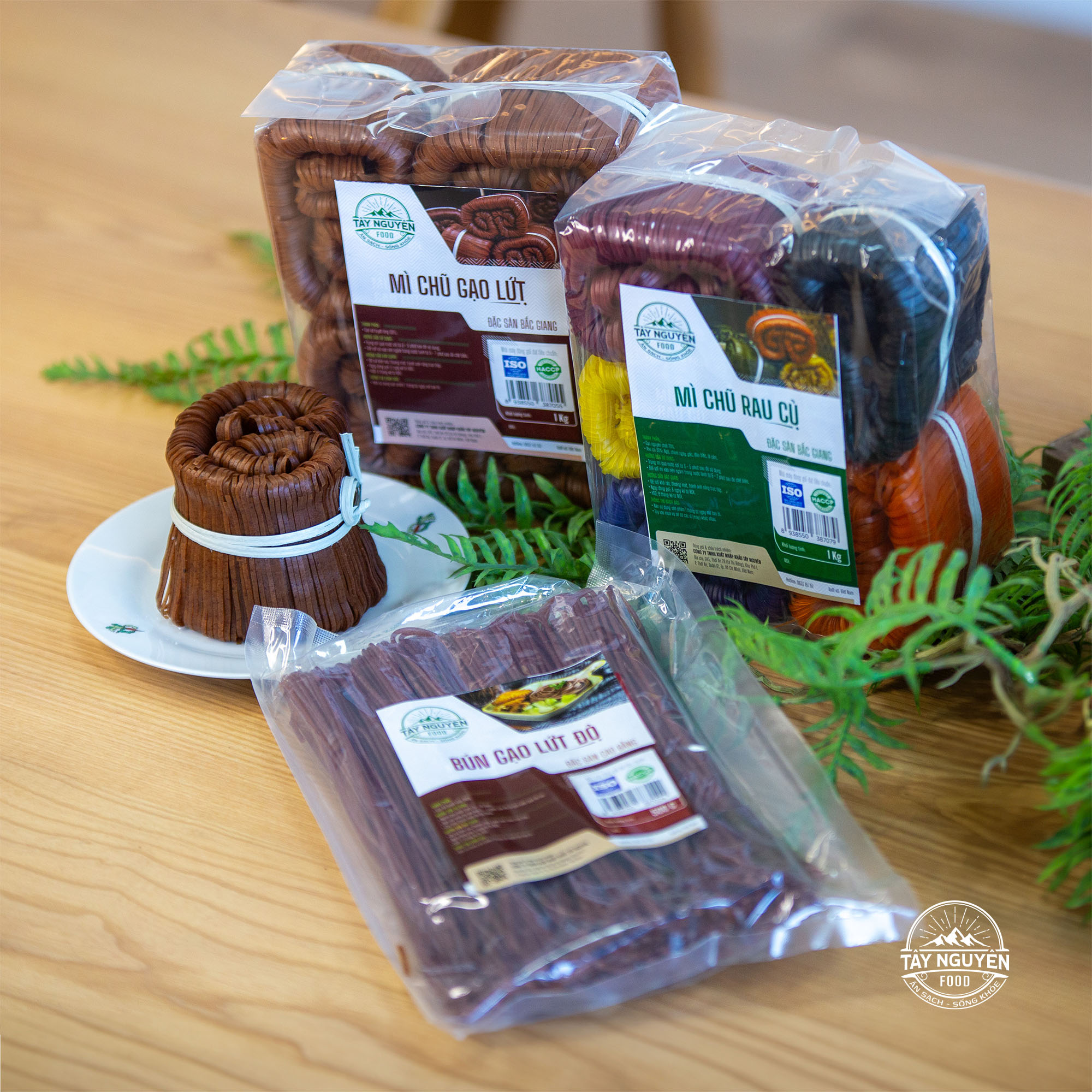 Combo Mì chũ gạo lứt & Mì chũ 5 vị kèm Bún gạo lứt đỏ