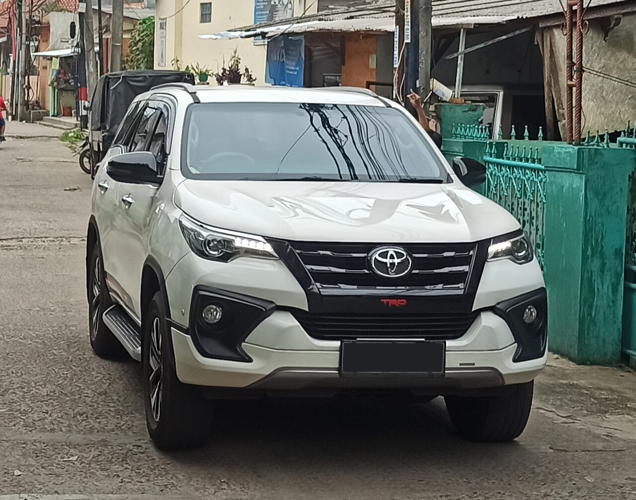 Thông số lốp Toyota Fortuner: Cỡ lốp từng phiên bản và cách chọn