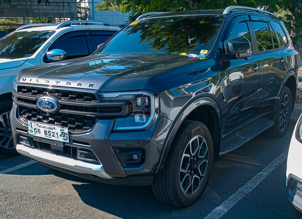 Thông số lốp Ford Everest: Cỡ lốp từng phiên bản và cách chọn lốp